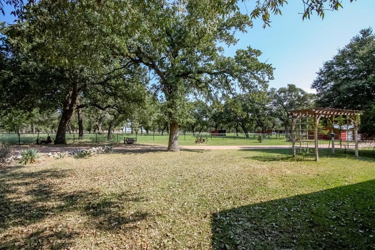 Ark Bunkhouse Fredericksburg Hideaway With Hot Tub Villa Exterior foto