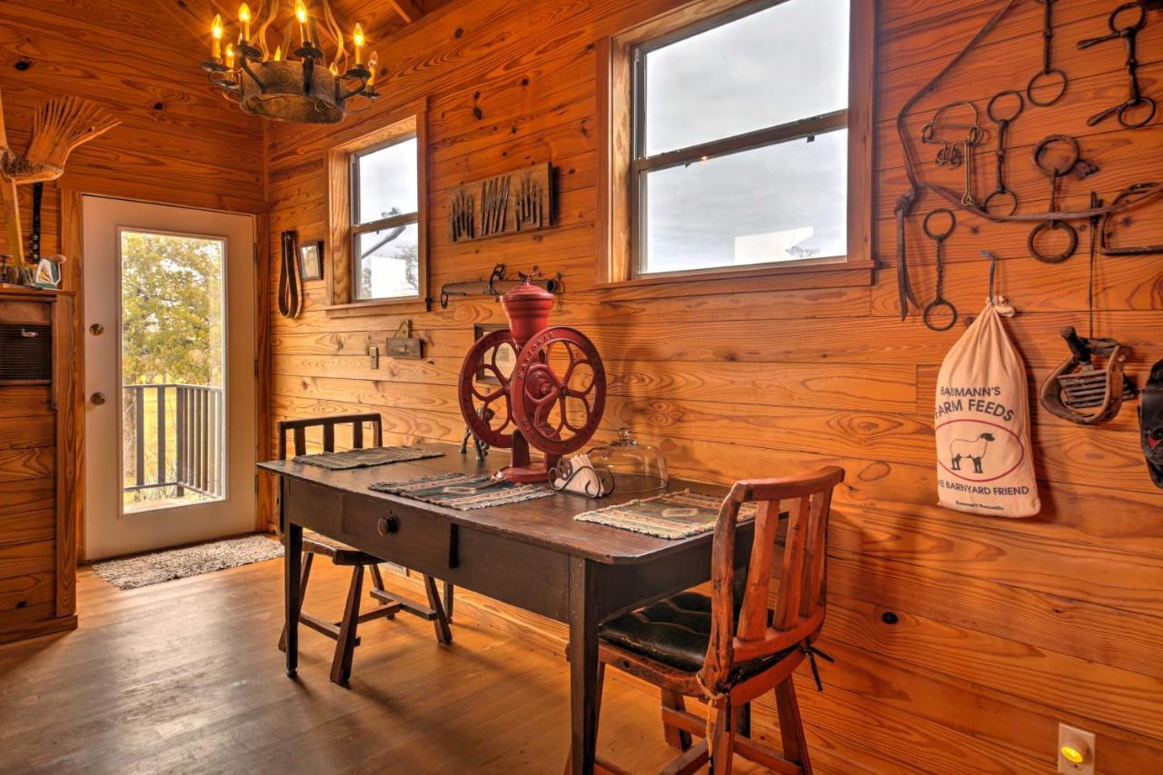 Ark Bunkhouse Fredericksburg Hideaway With Hot Tub Villa Exterior foto